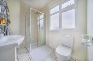 En suite- click for photo gallery
